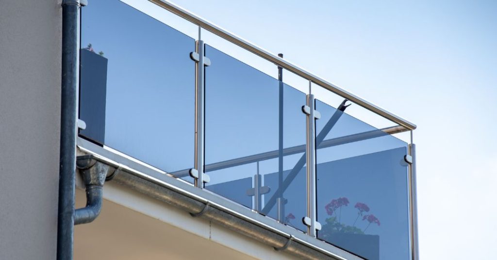 Guarda-corpo de vidro em Manaus