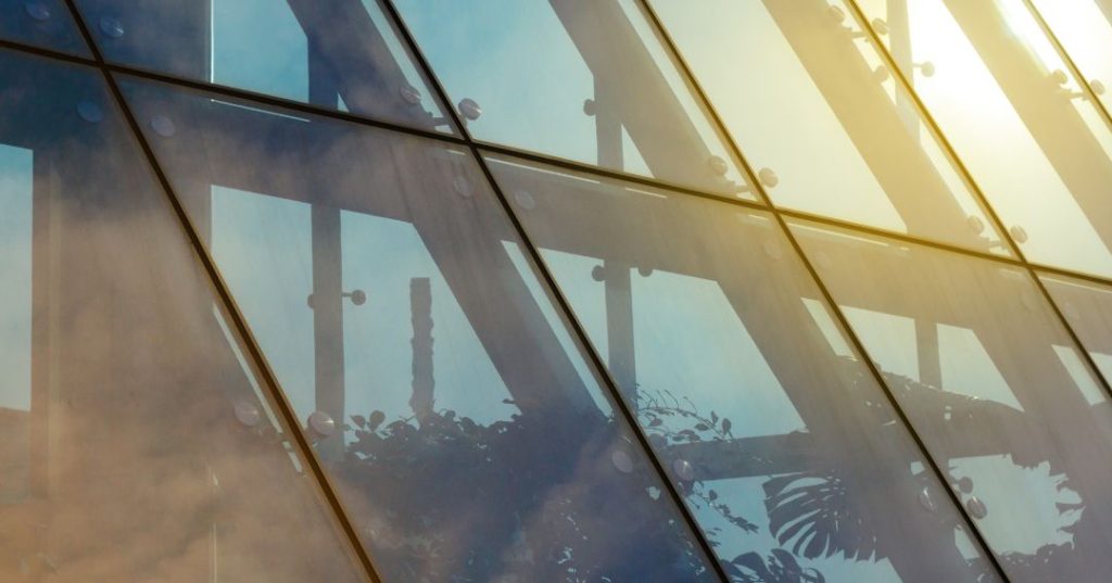 Fachadas de vidro em Manaus