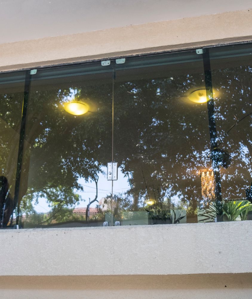 janela de vidro em Manaus